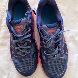 HOKA ONE ONE INFINITE